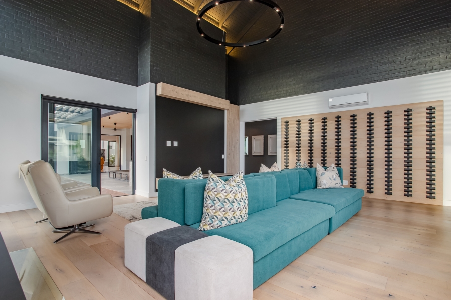 5 Bedroom Property for Sale in Val De Vie Estate Western Cape